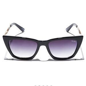 QUAY don’t @ me sunglasses in black/ fade